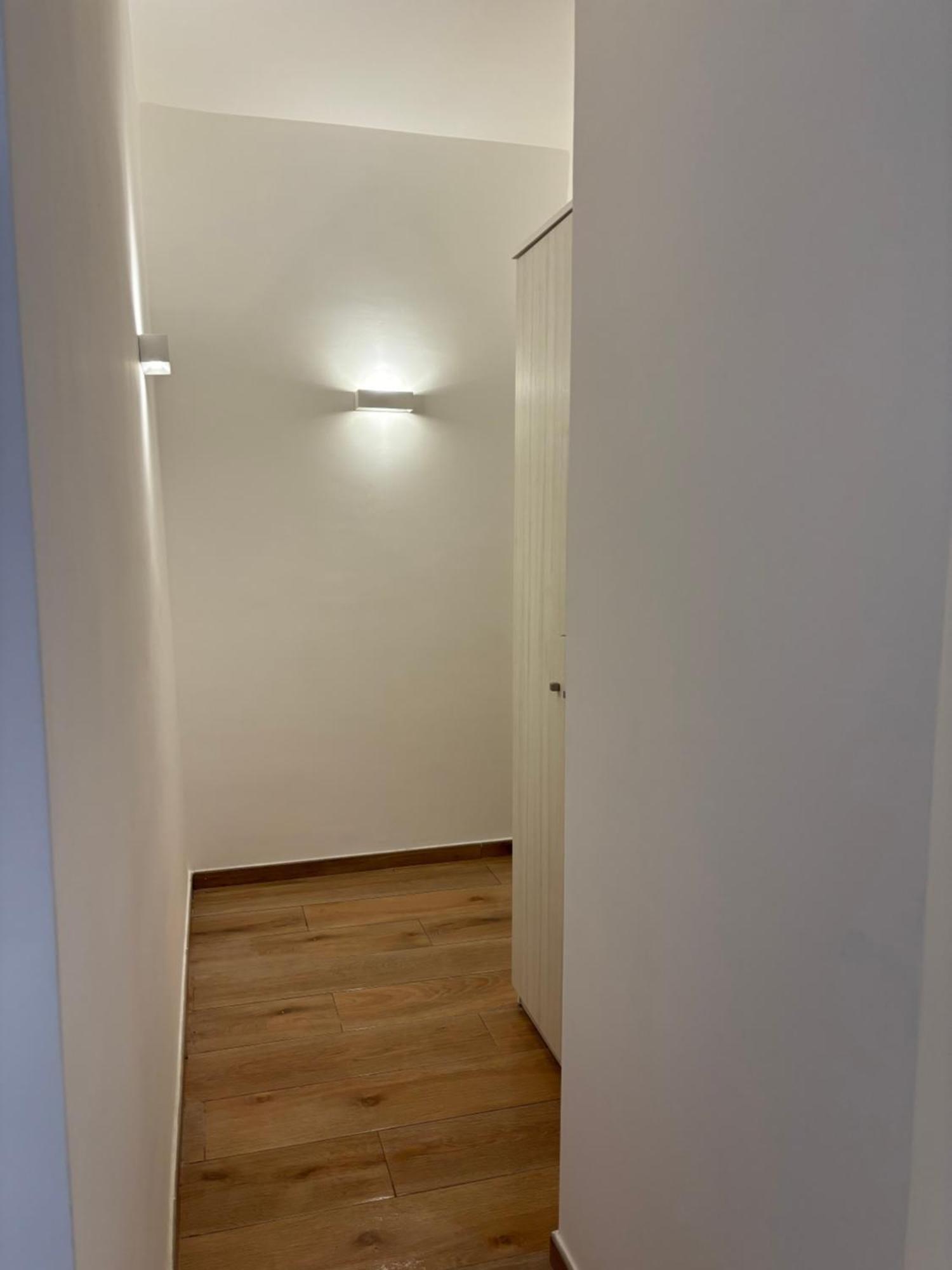 Perni Rooms Palermo Exterior foto