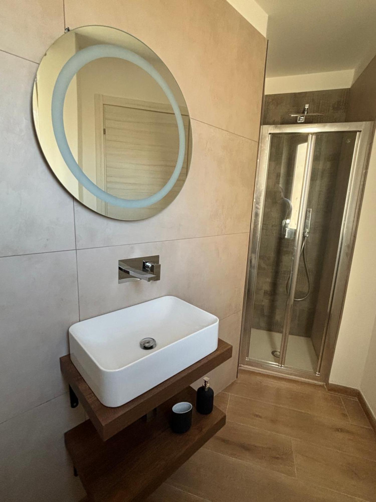 Perni Rooms Palermo Exterior foto